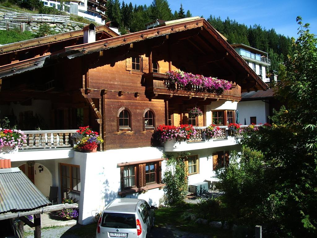 Haus Rali Apartamento Sankt Anton am Arlberg Exterior foto